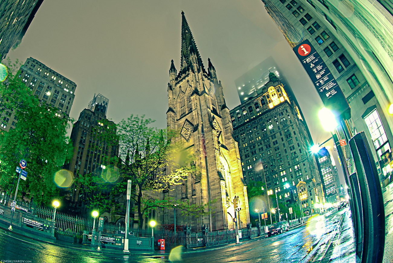 Церковь Trinity около Wall Street.